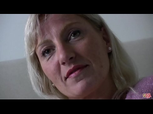 ❤️ Hepimizin becerdiği anne... Hanımefendi, kendinize gelin! ❤ Güzel porno bize %tr.superpornpics.ru